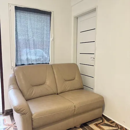 布拉格城堡公寓 *