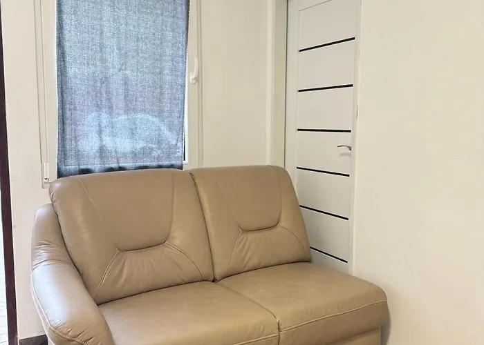 布拉格城堡公寓 *